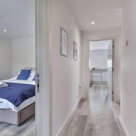 Newly Renovated 3 Bed 2 Bath Apartment & Parking Sheffield Exterior photo